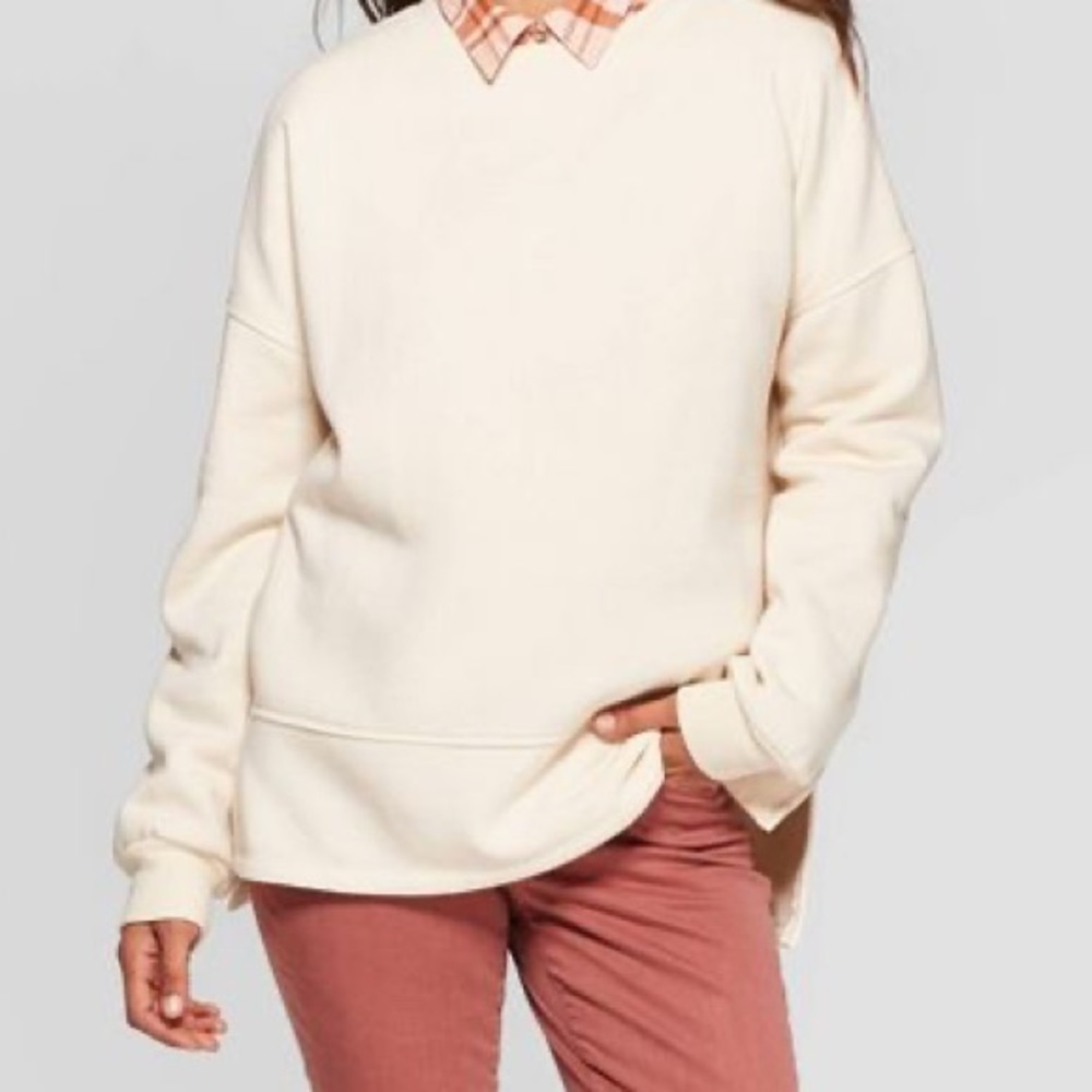 Cream Pullover